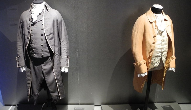 این جهان قهرمانی ندارد