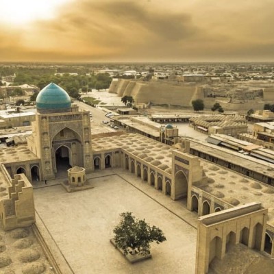 ای بخارا شاد باش و دیر زی