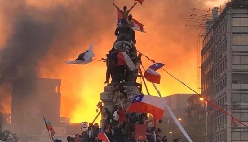 فروپاشی، از زبان تا محتوا