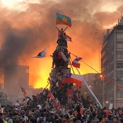 فروپاشی، از زبان تا محتوا